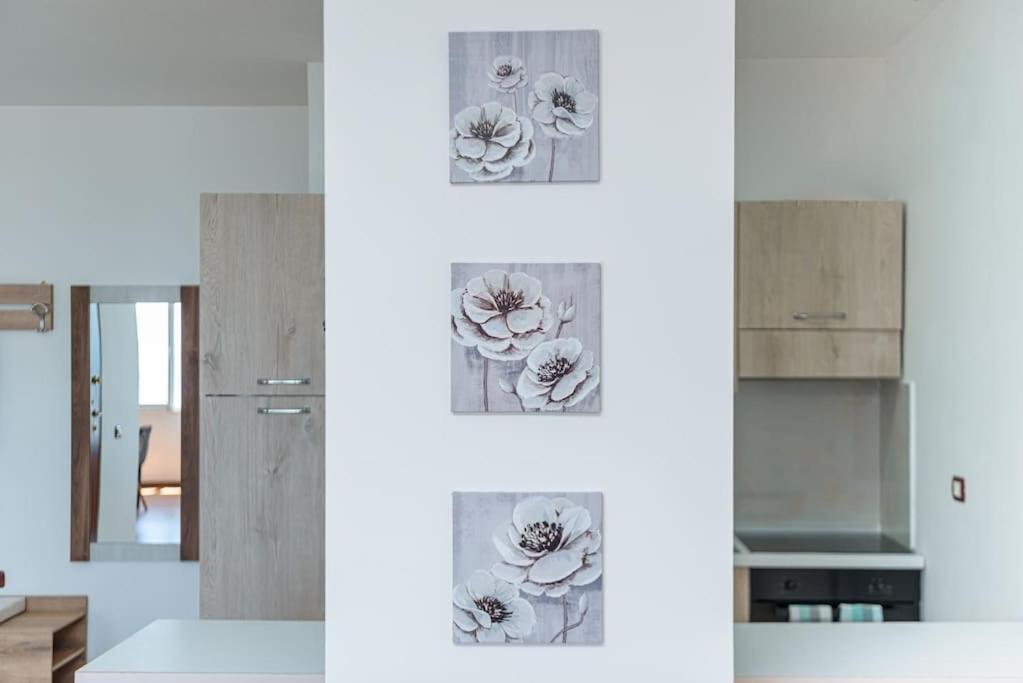 Grand View Apartment Dıraç Dış mekan fotoğraf