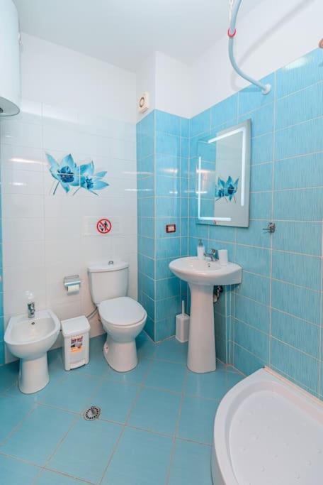 Grand View Apartment Dıraç Dış mekan fotoğraf