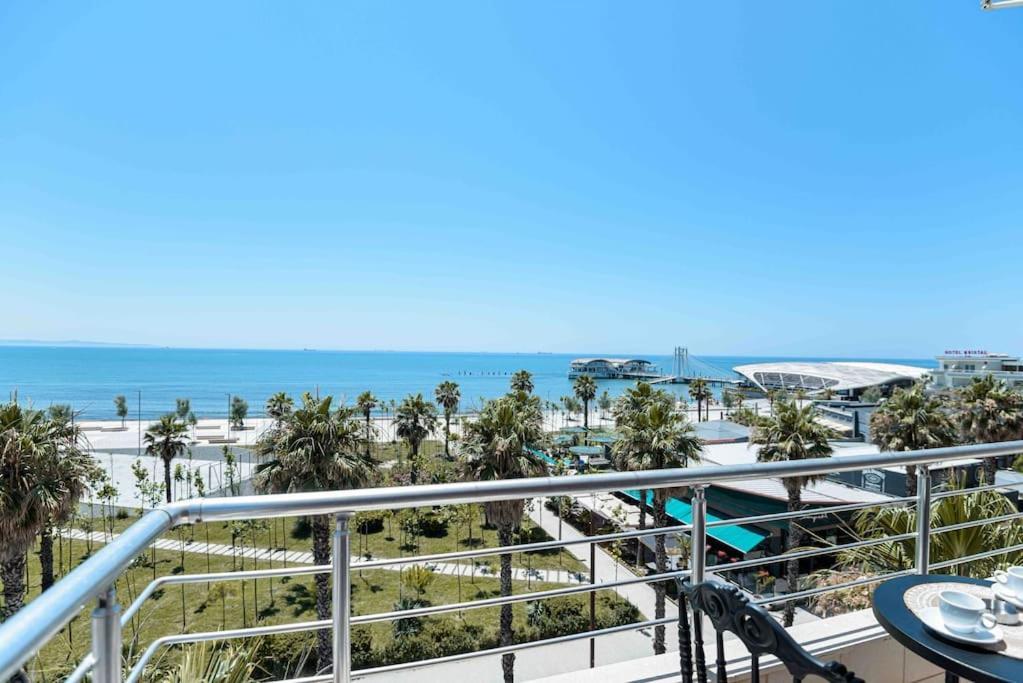 Grand View Apartment Dıraç Dış mekan fotoğraf